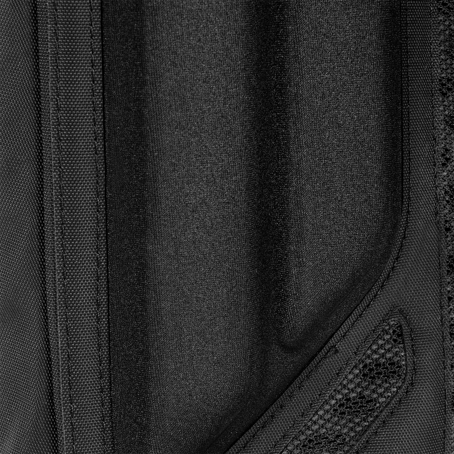 paragon-hydration-pack-u8 Paragon_Black_Texture.png